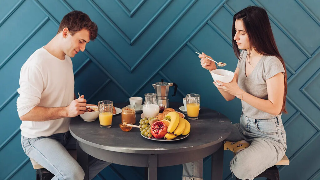 Comfort, appearance and eating: what daily life looks like with each option