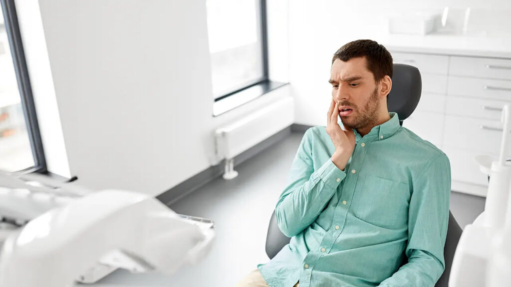 Common dental issues that stay silent for months or years Common dental issues that stay silent for months or years