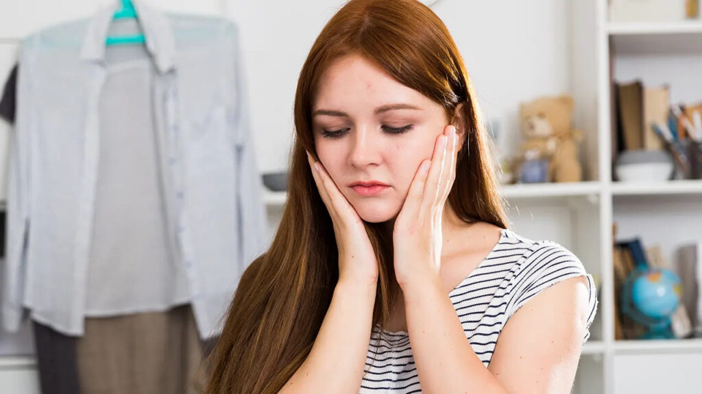 Why many dental problems start without pain Silent dental problems