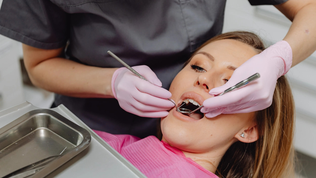 Image 114 How long does a first dental visit take?